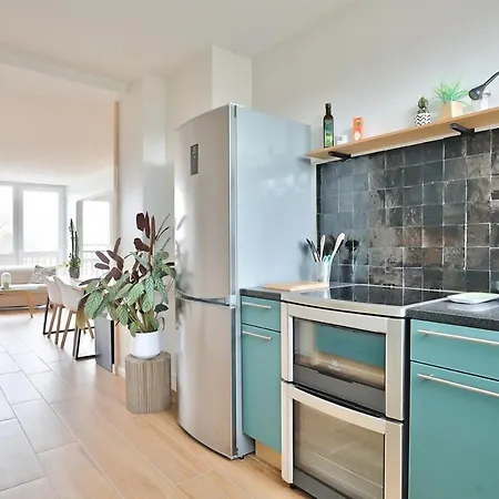 Апартаменты Superb 1br Flat On The Bois Blancs District