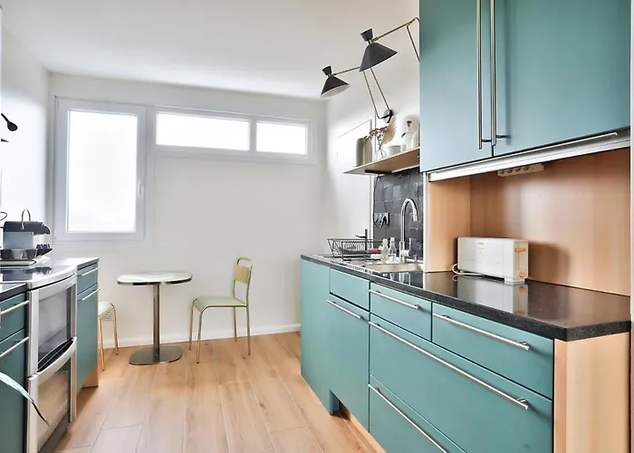 Апартаменты Superb 1br Flat On The Bois Blancs District