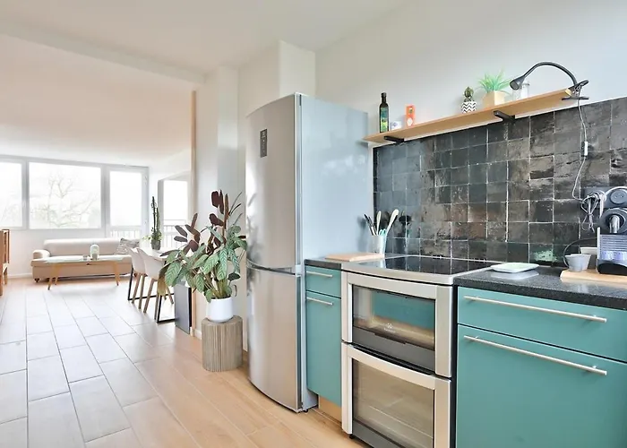 Апартаменты Superb 1br Flat On The Bois Blancs District