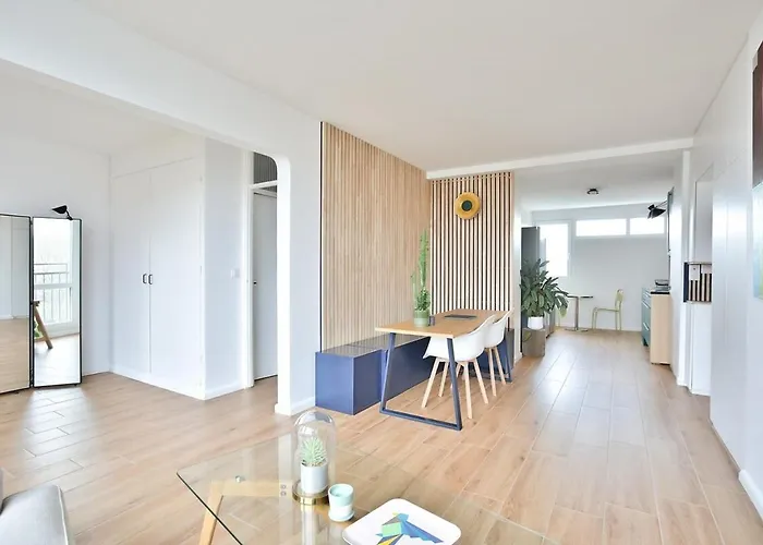 Апартаменты Superb 1br Flat On The Bois Blancs District Лилль
